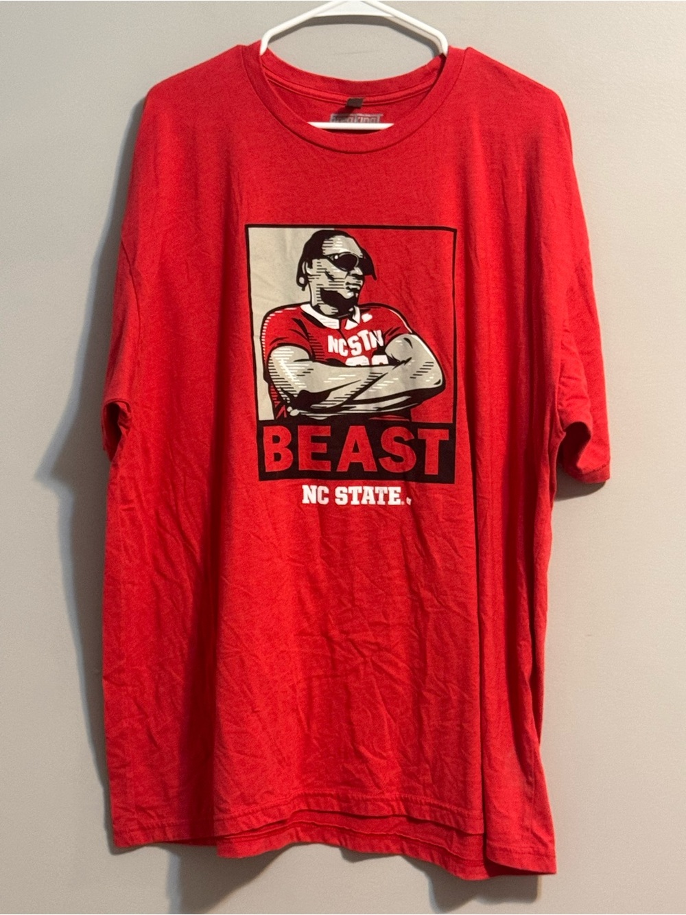 BreakingT NC State Wolfpack BEAST Graphic T-Shirt Red Men’s 3XL